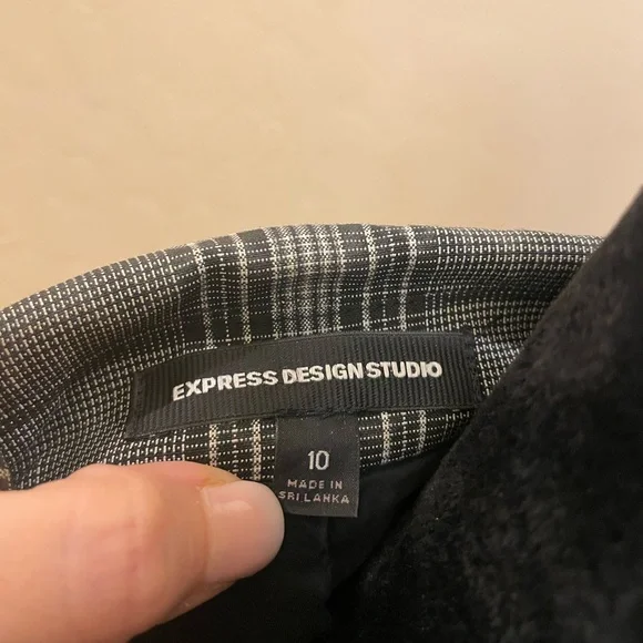 Express Black and White Plaid Blazer - Picture 6 of 8